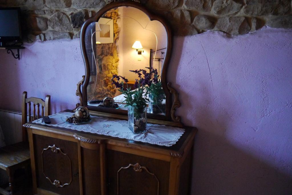 Posada Corral Mayor La Serna  Room photo